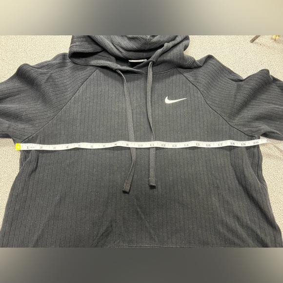 Nike Black Hooded Ribbed Sweatshirt - Picture 11 of 11
